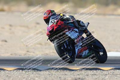 media/Jan-10-2025-CVMA Friday Practice (Fri) [[489e0da257]]/Group 4 and Trackday/Session 5 (Turn 7)/